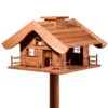 Vogelfutterhaus Almhütte Mit Liebevollen Details, Inkl. Ständer, FSC®, Ca. 56 X 46 X 35,5 Cm -Madison Verkäufe 0910101340 Vogelfutterhaus Almhuette inkl Staender FSC ca56x46x35 5cm 55368