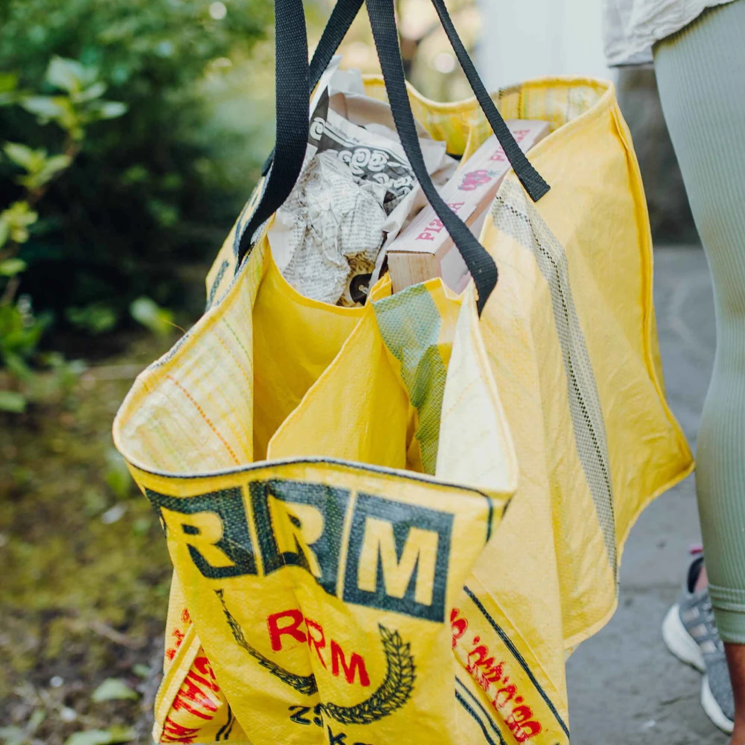 Wertstoffsammeltasche, Bunt, Aus Reissäcken, Ca. 40 X 40 X 50 Cm 3 Wertstoffsammeltasche, Bunt, Aus Reissäcken, Ca. 40 X 40 X 50 Cm