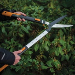 Fiskars SmartFit Teleskop Heckenschere 14 Fiskars SmartFit Teleskop Heckenschere -Madison Verkäufe 0920300643 SmartFit Teleskop Heckenschere HS86 3 107024