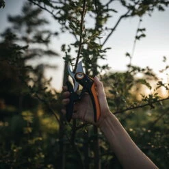 Fiskars Bypass-Schere 'PowerLever', Schwarz/orange -Madison Verkäufe 0920300712 PowerLever Bypass Gartenschere 2 106811