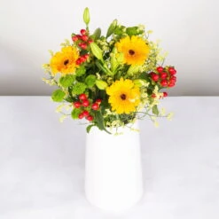 Gemischter Blumenbund 'Sonnentag' Inkl. Gratis Grußkarte -Madison Verkäufe 1025700015 DIY Mixbund Sonnentag Germini Hypericum Statice Lilie Santini 2 94588