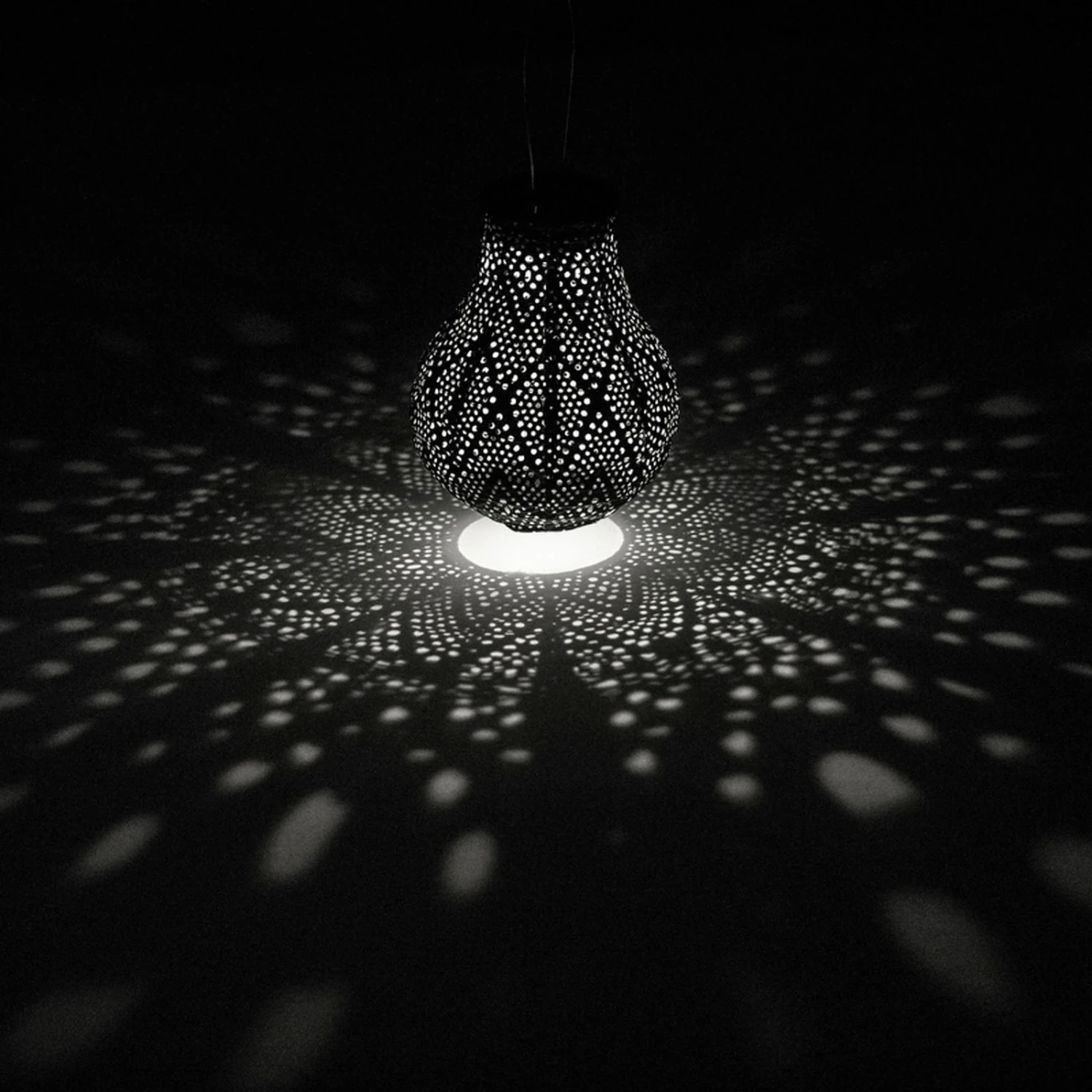 Solarlaterne 'Bulb 16', Taupe, Ø 16 X 20 Cm 4 Solarlaterne 'Bulb 16', Taupe, Ø 16 X 20 Cm – Bild 2