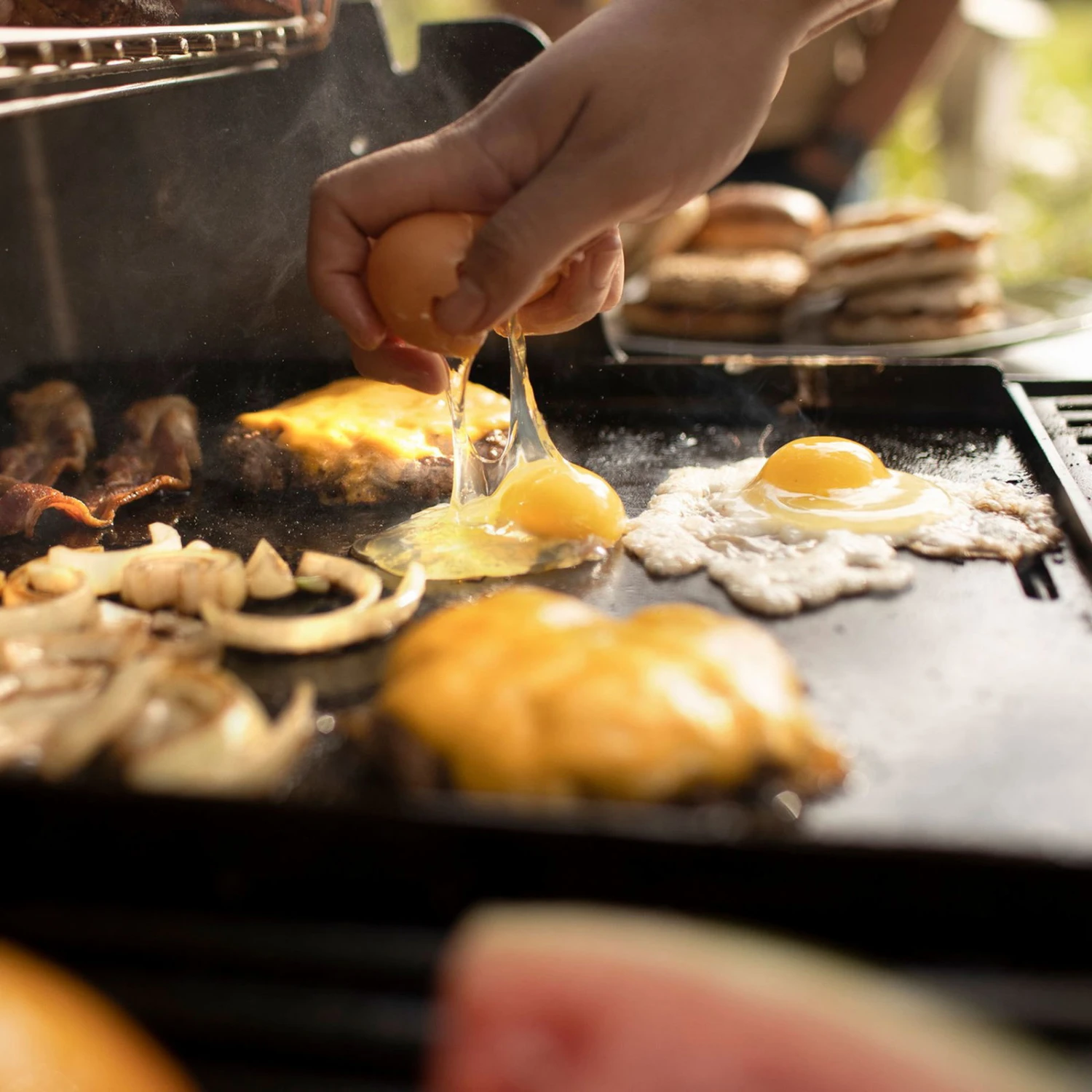 Weber Plancha Grillplatte, Schwarz, Gusseisen, Ca. 3 X 41 X 40 Cm 4 Weber Plancha Grillplatte, Schwarz, Gusseisen, Ca. 3 X 41 X 40 Cm – Bild 2