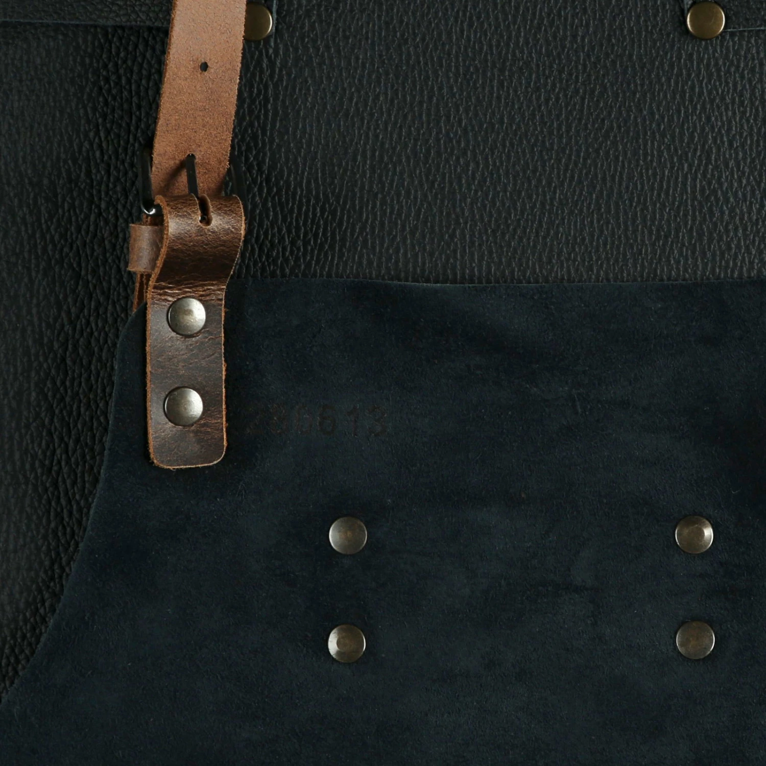 Lederschürze 'Nappa' Schwarz, Gr. 2 5 Lederschürze 'Nappa' Schwarz, Gr. 2 – Bild 3