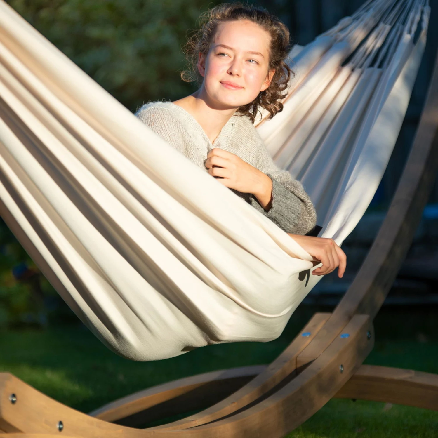 LA SIESTA Doppel-Hängematte Brisa, Vanilla, Outdoor Material, Bis 160 Kg, Wetterfest 15 LA SIESTA Doppel-Hängematte Brisa, Vanilla, Outdoor Material, Bis 160 Kg, Wetterfest – Bild 13