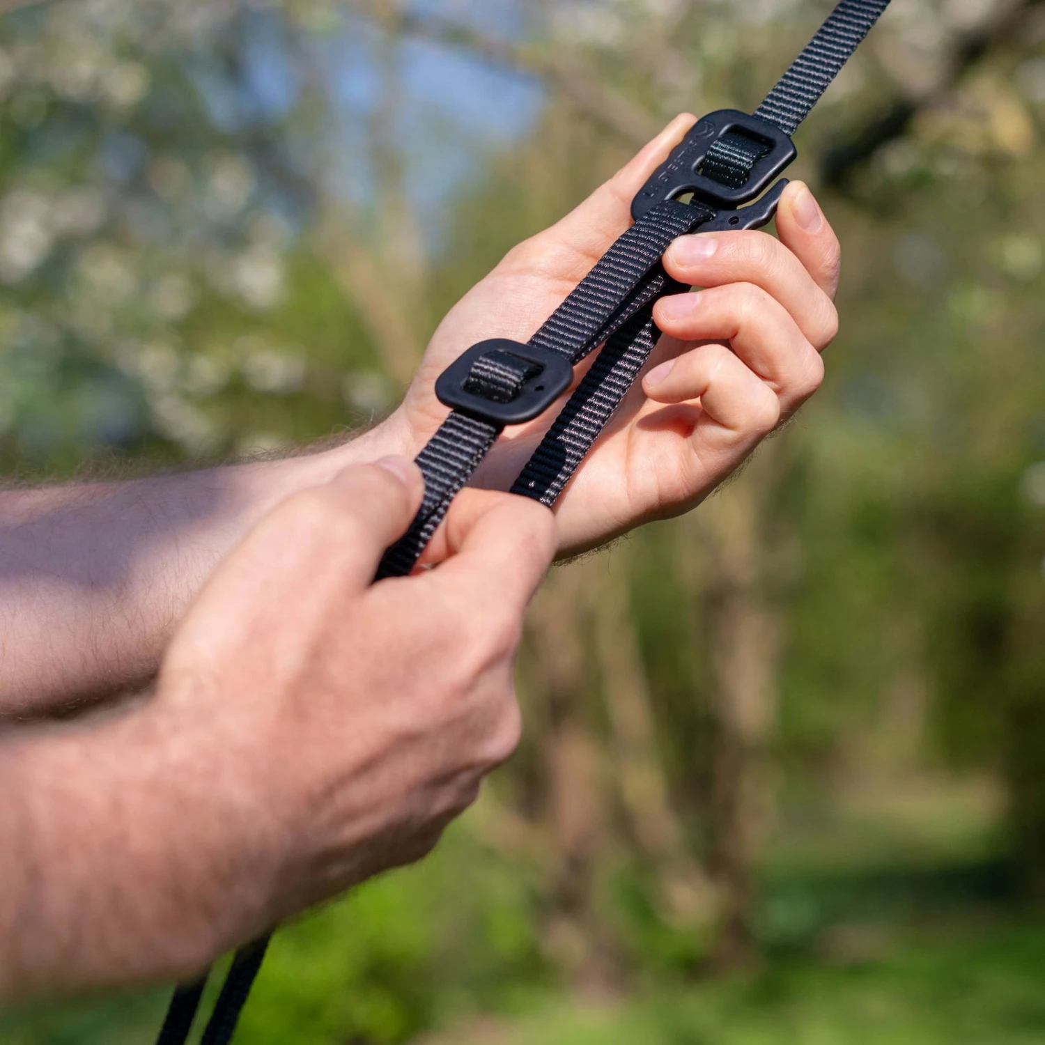 LA SIESTA Doppel-Reisehängematte Colibri 3.0, Palm, Bis 180 Kg, Reißfest, Leicht 8 LA SIESTA Doppel-Reisehängematte Colibri 3.0, Palm, Bis 180 Kg, Reißfest, Leicht – Bild 6